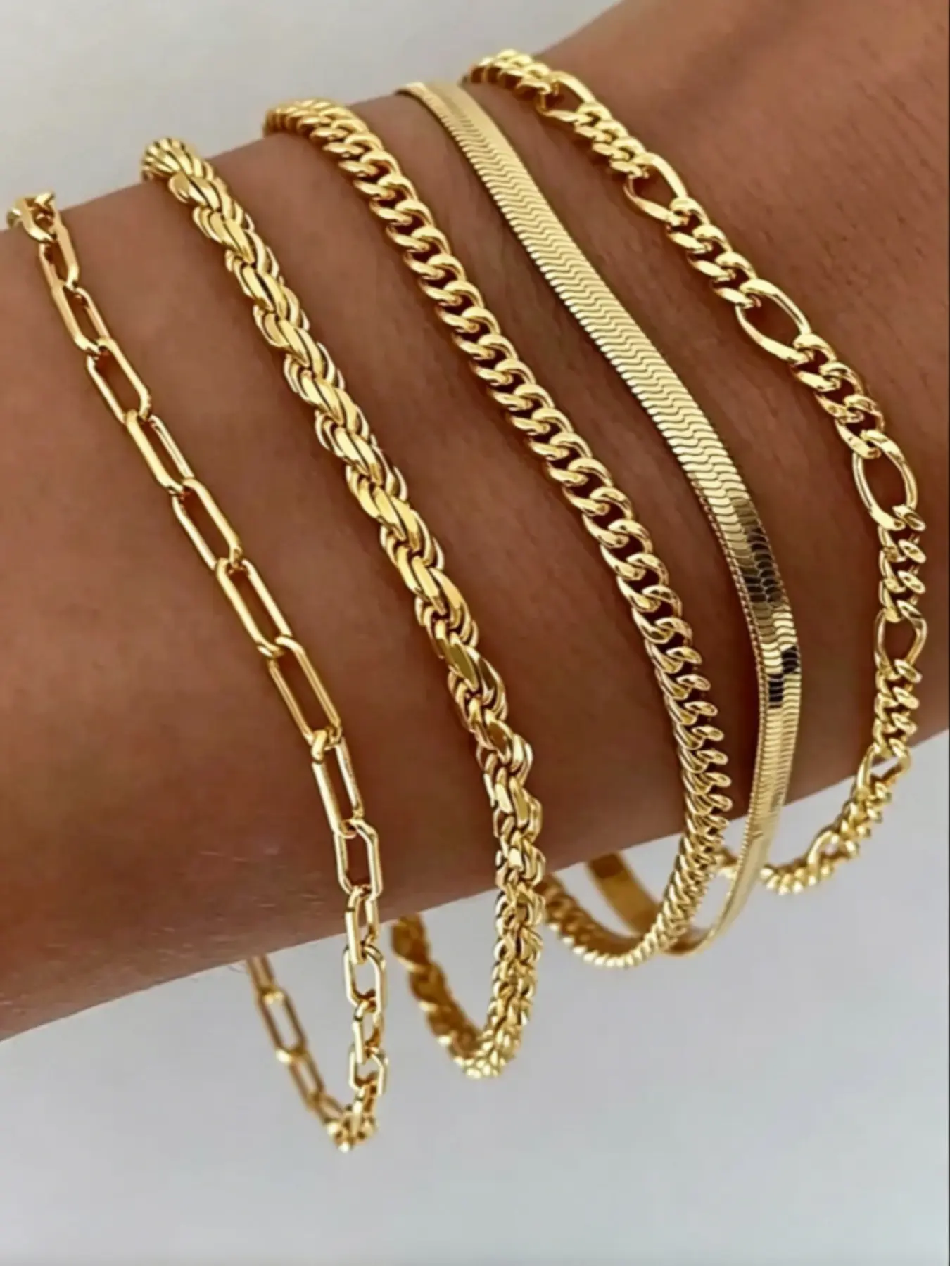 Ligui 5-in-1 Trendy Chunky Gold Bracelet Pack | Layering Cuban & Rope Link Chains | Aesthetic Minimalist Punk Jewelry for Girls Cuban Bracelets