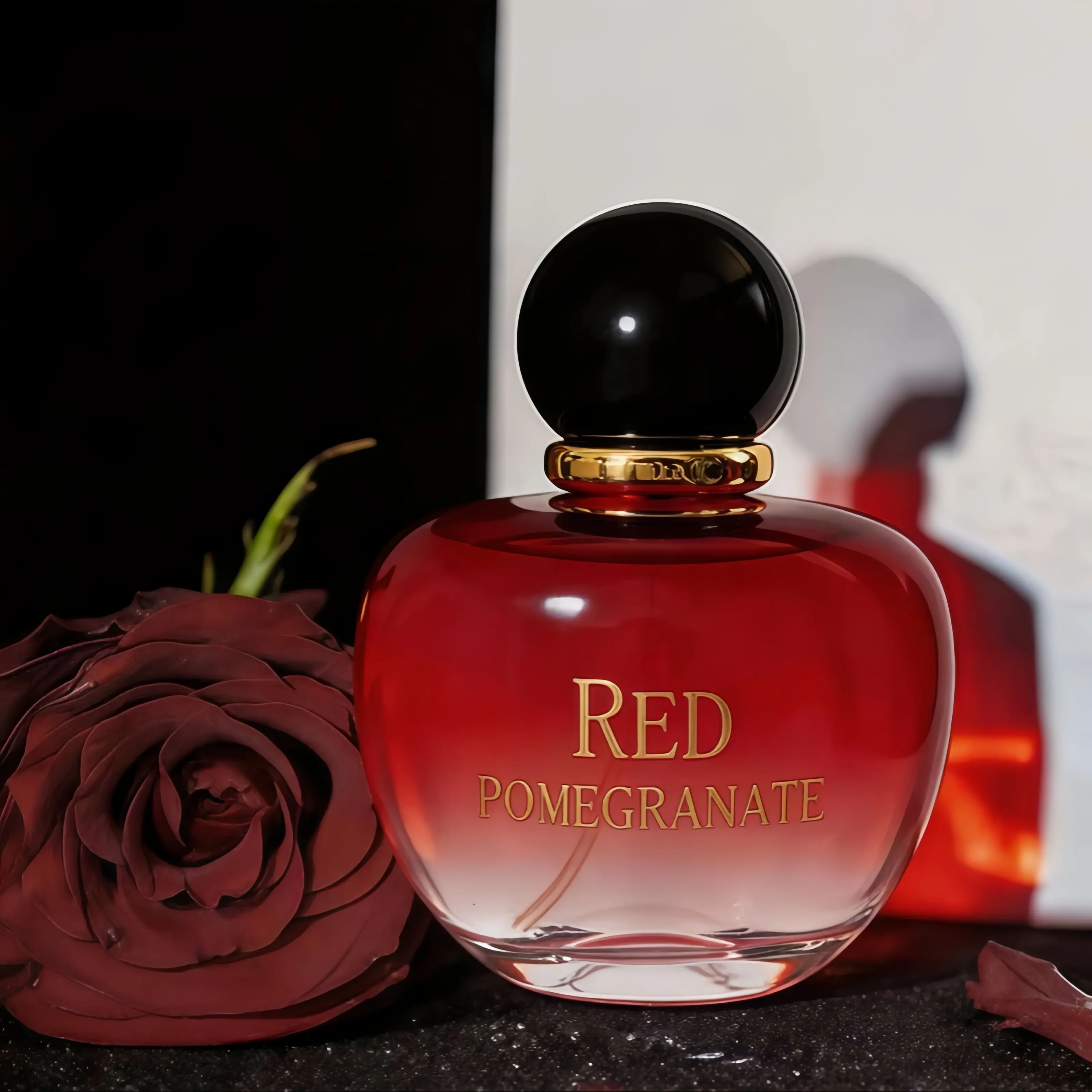 Women's Red Pomegranate Eau de Parfum, 80ml/2.7 fl.oz Portable Travel-Friendly Perfume, Fruity Floral Scent with Pomegranate, Blackcurrant, Lemon, Rose & Musk, Sweet Long-Lasting Fragrance, Ideal for Dating & Daily Wear, Perfect Gift