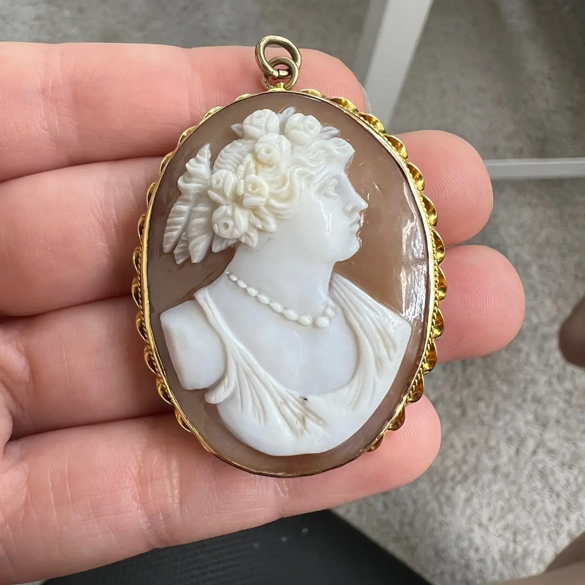 10k Antique Brooch