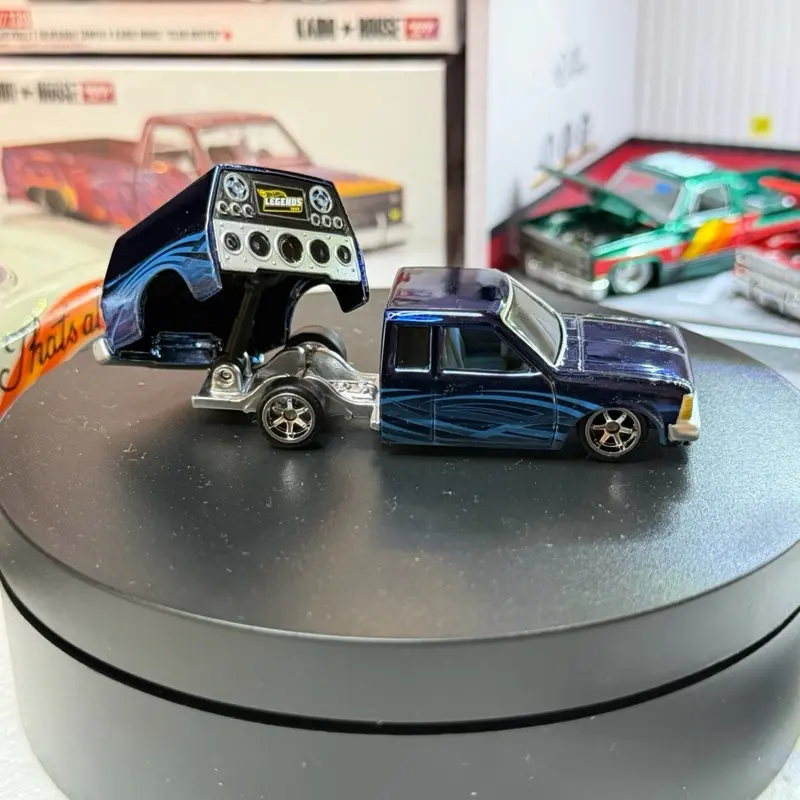 Hot Wheels RLC Exclusive 1986 Nissan 720 King Cab.