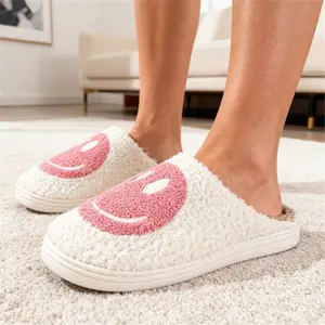 Lumubby Women's Smile Face Slippers Retro Soft Plush Lightweight Cozy Fluffy Warm Home Cloud Slippers Slip On Fleece Shoes Non Slip Indoor Outdoor Faux Fur Lined with Memory Foam Cushion Flipflop Classic