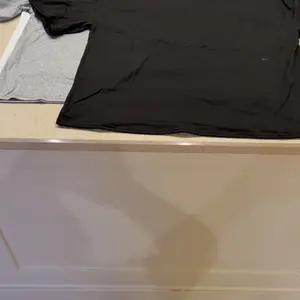 Women's Solid Color Tee, Casual Basic Short Sleeve T-shirt for Daily Wear, Ladies Clothes for All Seasons