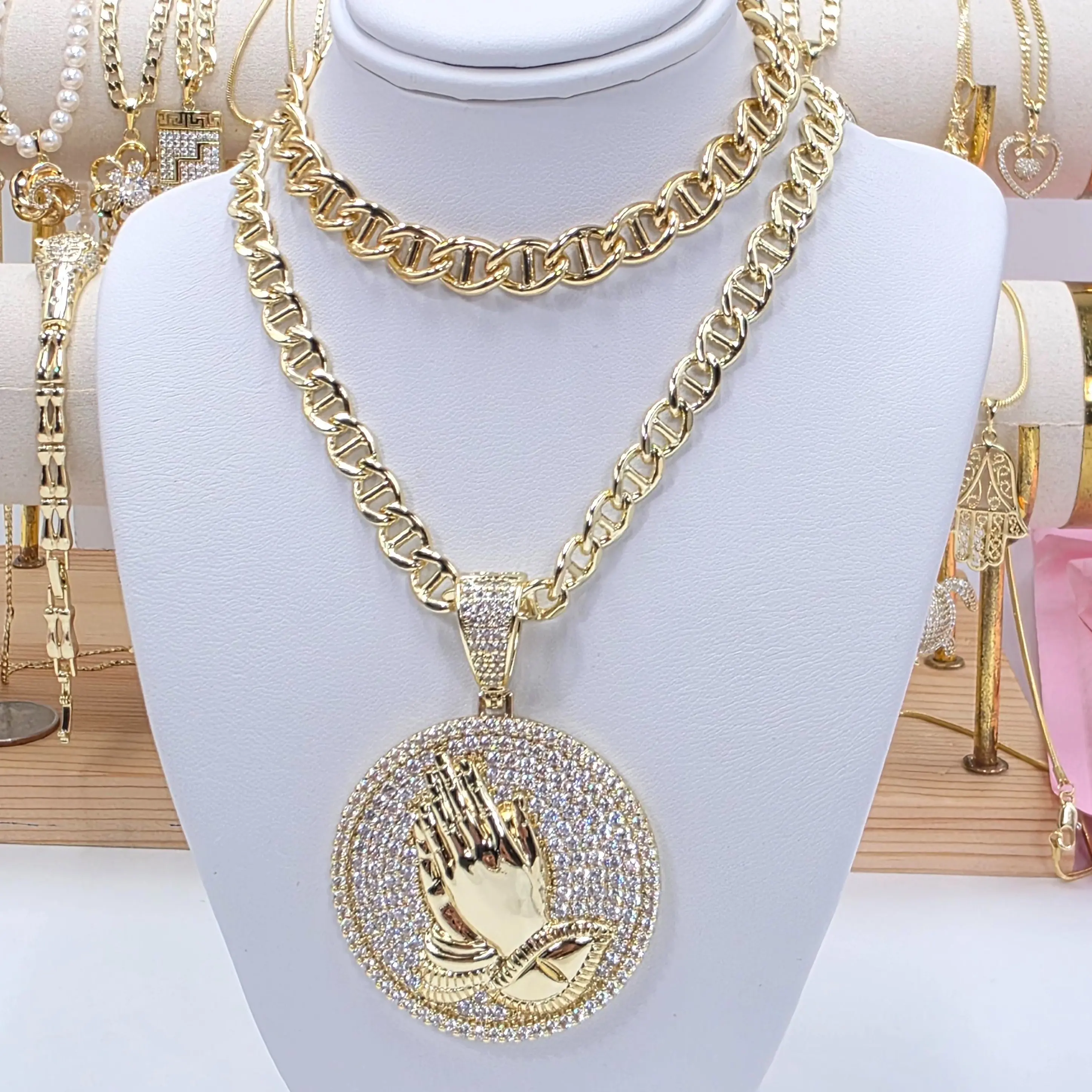 Praying Hands Pendant and Cuban Chain 23 Inches Gold-Plated Rhinestone Necklace for Faith Protection and Devotion c15 Elegant and Stylish Everyday Wear