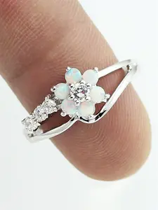 1 PC Pretty Cubic Zirconia & Faux Opal Ring For Women For Wedding Engagement Anniversary Party Valentine's Day Gift Cubic Zirconia Rings