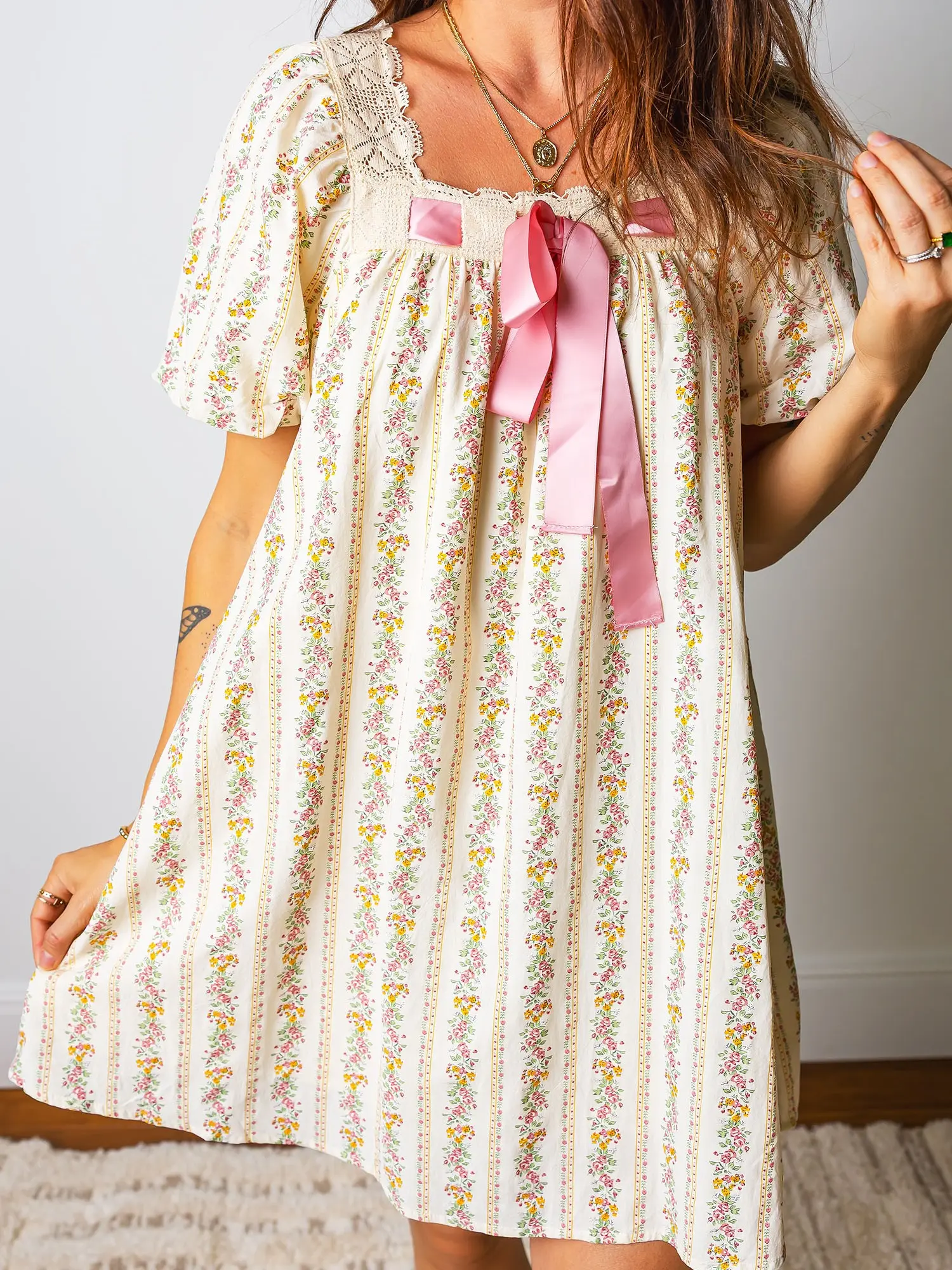 Women's Multicolour Floral & Striped Print Lace Trim Ribbon Bow Square Neck Short Sleeve Vintage Mini Dress