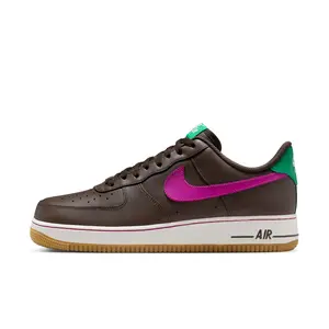 NIKE Men's Air Force 1 '07 Premium Leather Sports Shoes, Casual Low-Top with Lightweight Cushioning and Classic Pivot Circles