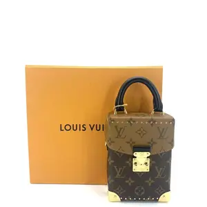 Pre-owned Louis Vuitton leather Mini Bags Camera Box two way handbag