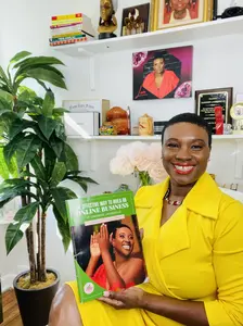 The effective way to start an online business Hard Cover
