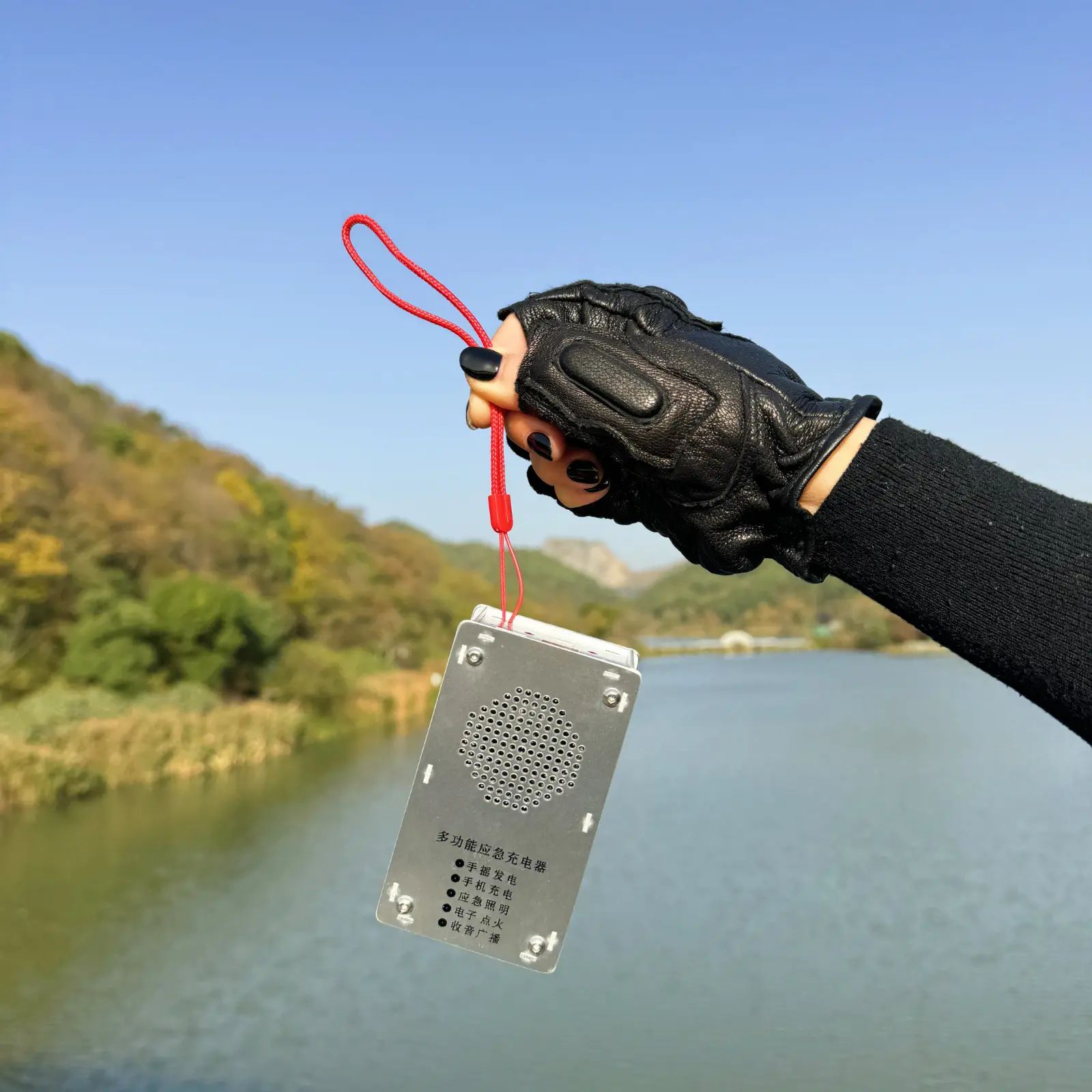 High-power 1000mAh Hand-cranked Generator Mini Portable Emergency Power Supply Safe Practical for Leisure Stress Relief Outdoor Adventure Camping Sudden Power Outages