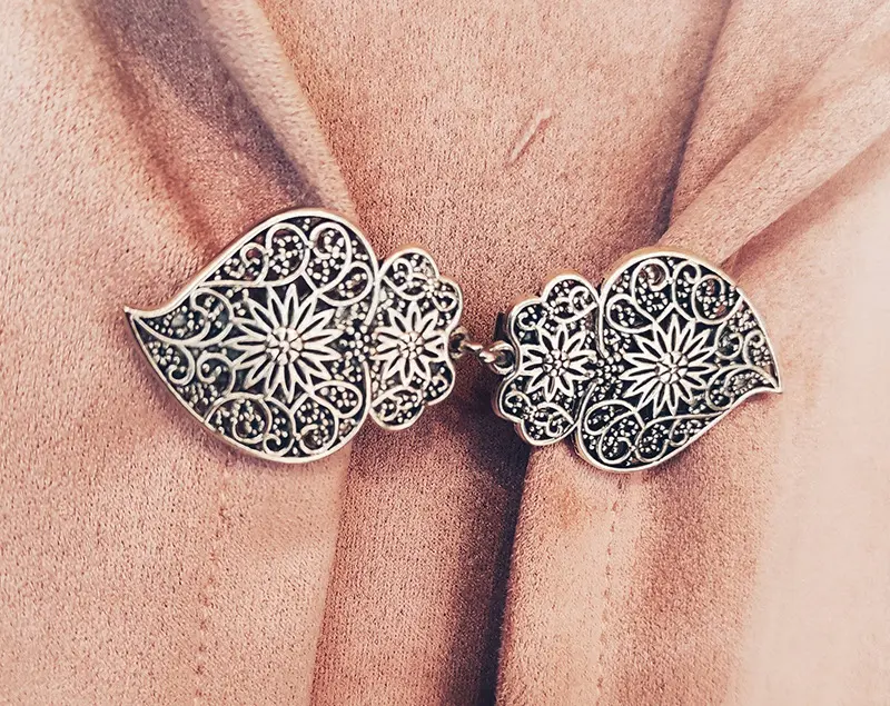 Cinch Clip / Silver Leaf Dress Clips / Waist Cincher / Cloak Clasp / Cardigan Clips / Gift for Her