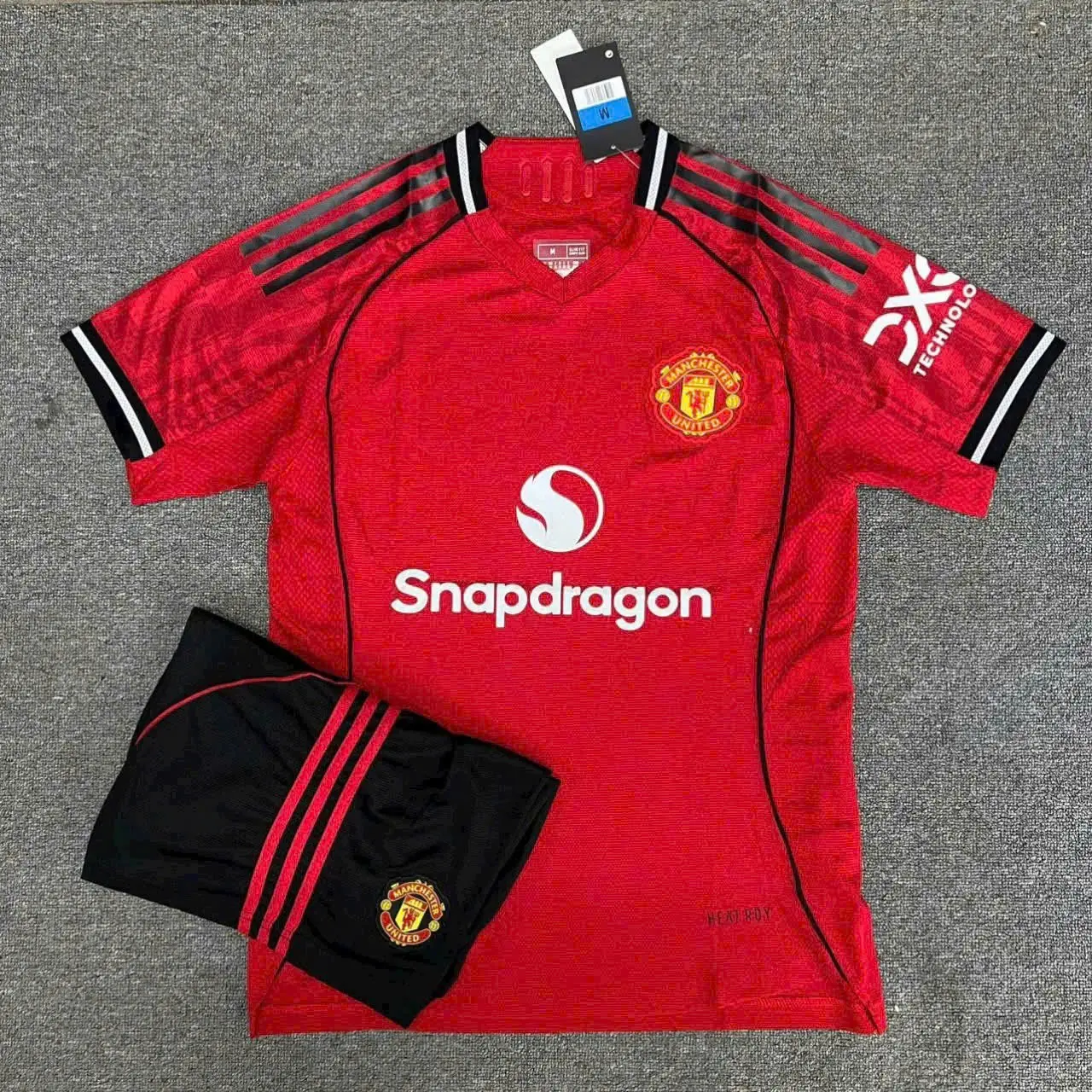 BUY JERSEY GET FREE SHORT- Manchesterunited 26/27 Red Soccer Jersey Set | Premium Quality Kit- Full Logo, Short Sleeve Breathable Sports Top for Training, Game Day & Casual Everyday Wear