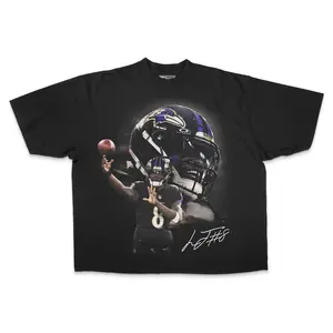 Lamar Jackson Graphic T-Shirt – Vintage Oversized Streetwear Tee, 90s Retro Football Shirt, Game Day Fan Gift, Custom Sports T-Shirt for Men & Women Casual Menswear