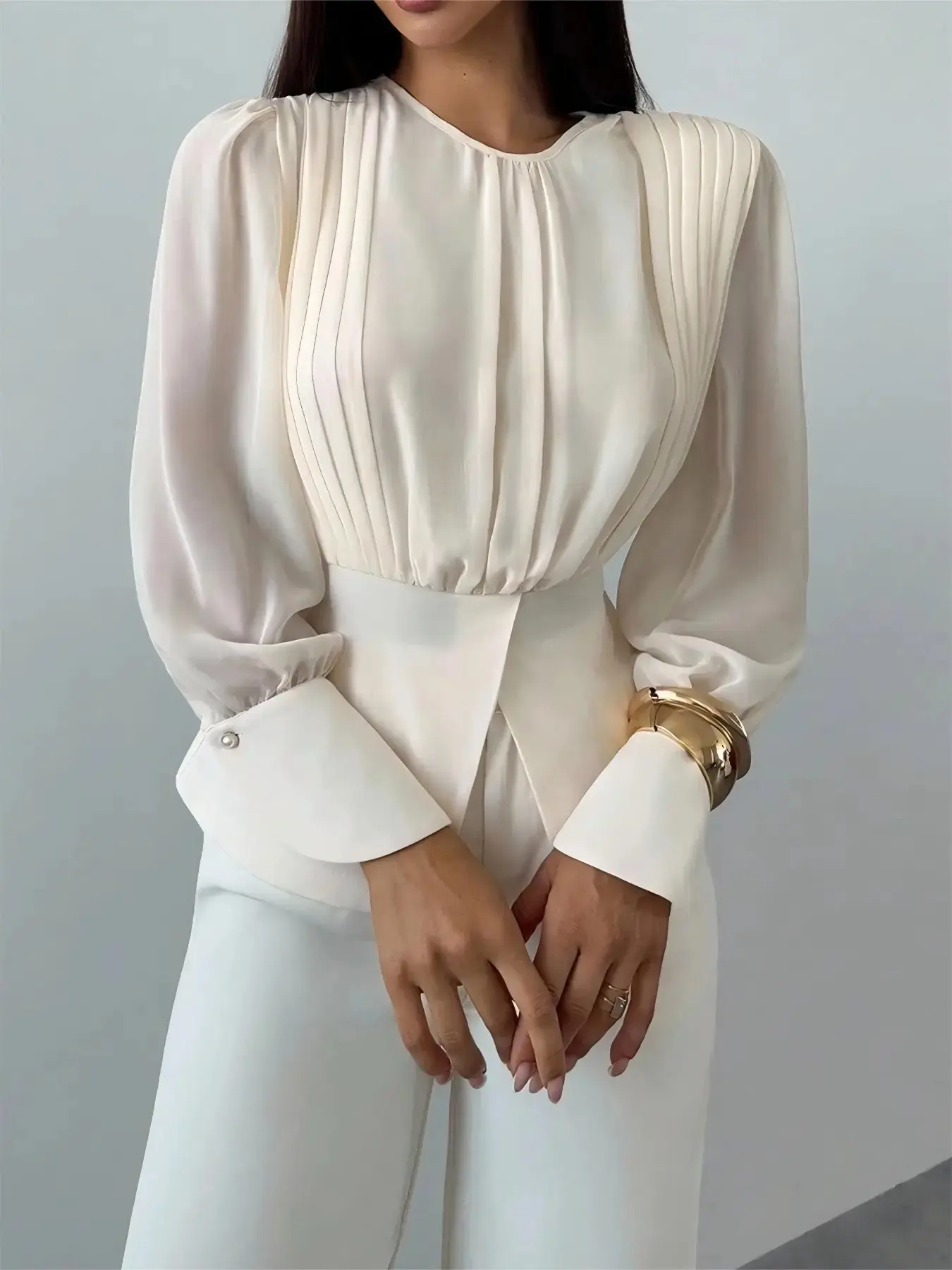 Women's Elegant Fashion Long Sleeve Fit Top Shirt Blouse, High-End Luxury Aesthetic Design, Unique Lightweight Style, Perfect for Casual and Formal Occasions
