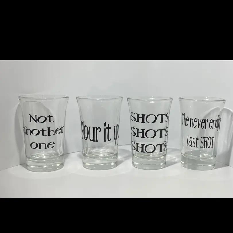 Group of Friends Shot Glasses - Customizable 1.5 oz Drinkware for Memorable Moments