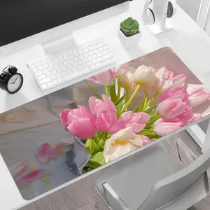 Tulip Pattern Mouse Pad, Rectangle Gaming Mouse Pad, Non-Slip Rubber Base Desk Keyboard Mat for Home Office, Office Desk Accessories