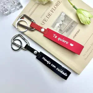 Drive Safe Keychain – Maneja con Cuidado Spanish Silicone Keychain with Te Quiero Heart Design, Romantic Couple Gift for Birthday, Christmas, Thanksgiving