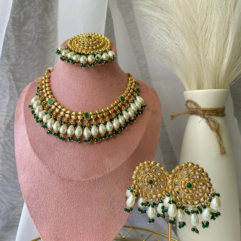 Jadau Panjabi Traditional Necklace Set with Earring and Tikka - Indian bridal jewelry DayBird.jewelry