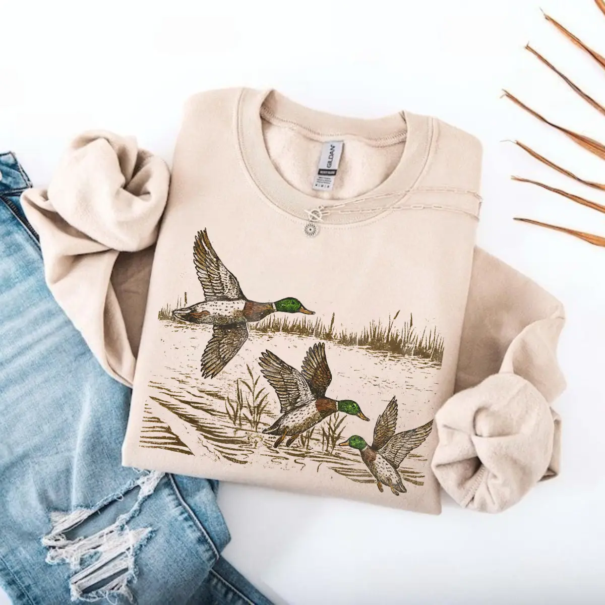 Retro Duck Nature Gildan Sweatshirt, 90s Vintage Wildlife Mallard Pullover, Boho Unisex Cabincore Crewneck, Cozy Season Rustic Cabin Sweatshirt