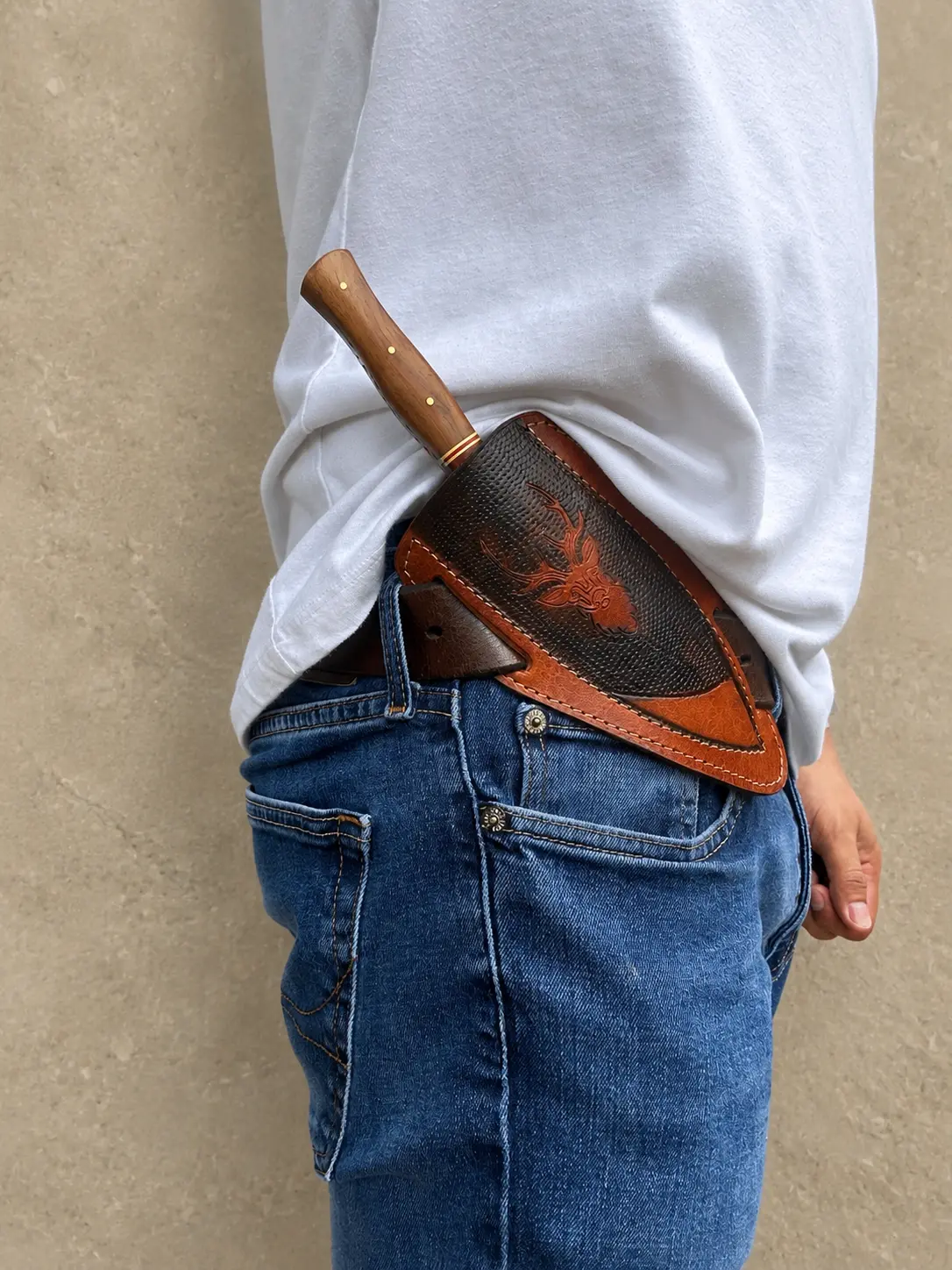 Stag Ridge Horizontal Leather Sheath – Hand Engraved Fixed Blade Belt Cover