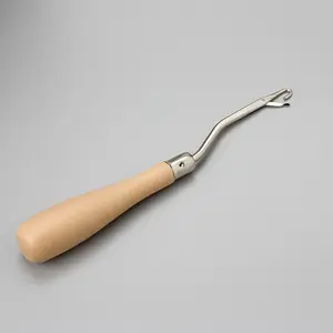 Crochet Hook Latch Wood Handle Rug Lock Hair Weave Knitting Extensions Tool Carpets Making Latch Hook Craft Knitting Supplies