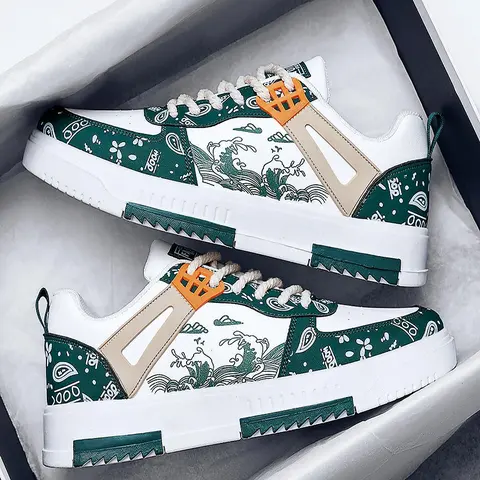 Men's Paisley Patchwork Print Lace Up Skateboarding Shoes, Road Trip Essentials, Sporty Fashionable Comfortable Shoes for Men, Breathable Back To School Non-slip Mens Sneakers,Fall Clothes
