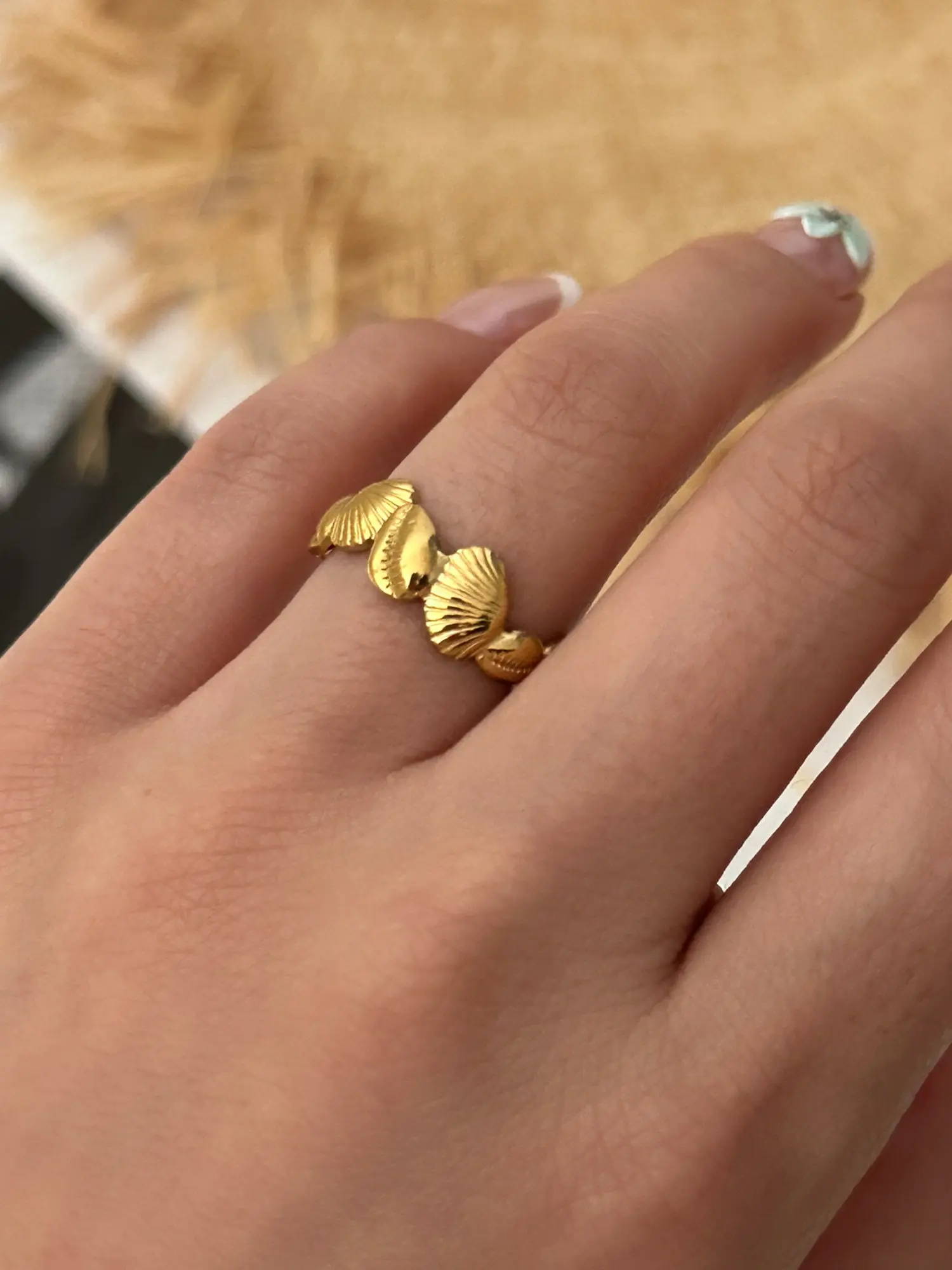 Beach Vacation Style Shell Seashell Stainless Steel Ring, Unique Jewelry Accessory, Perfect for Summer, Durable & Stylish Design