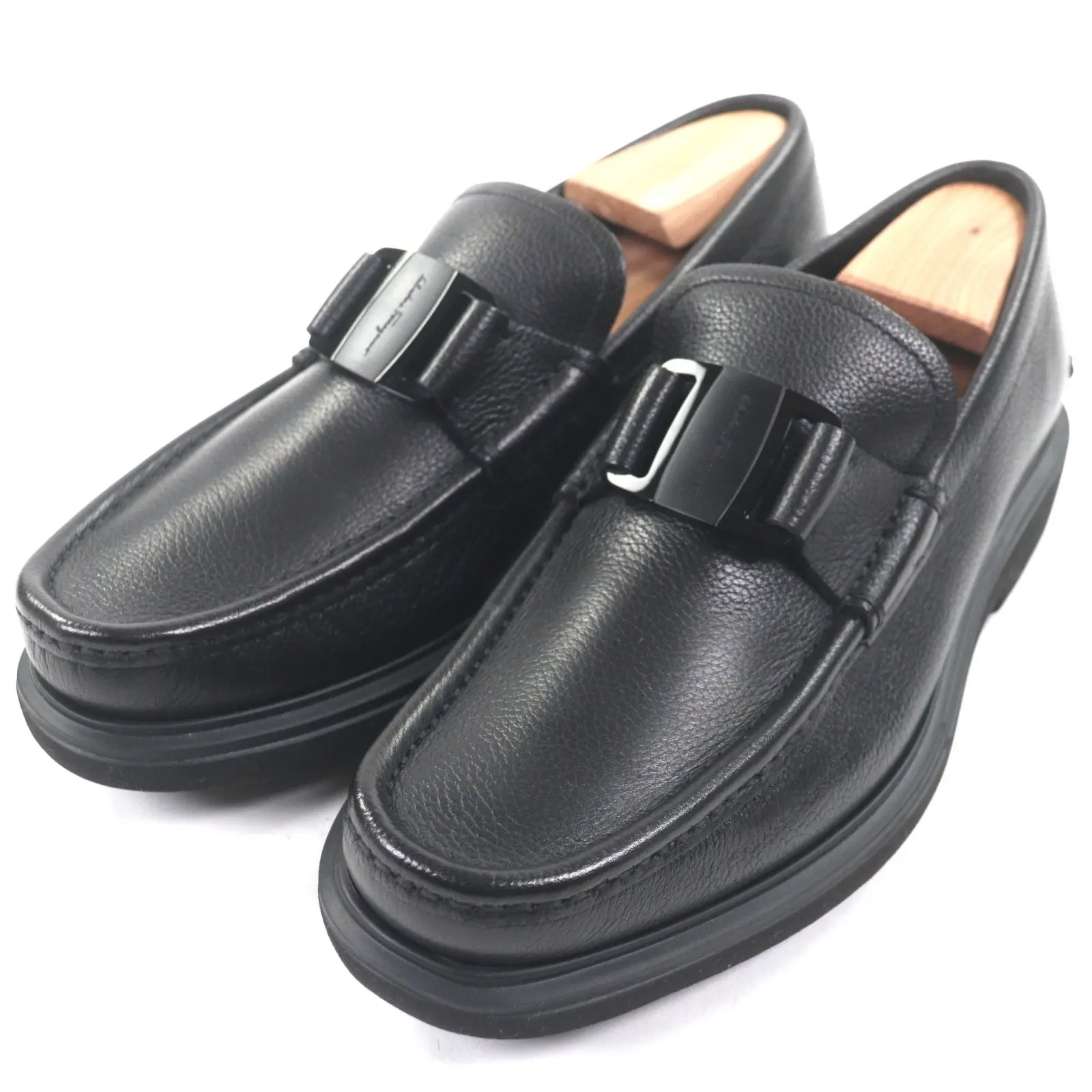 Pre-owned SALVATORE FERRAGAMO Calfskin Small Leather Goods Vala Leather Loafers