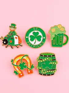 5cs/set Cartoon Design Enamel Brooch, Four-leaf Clover Badge for Men and Women, Perfect Accessories for Bags and Clothing, Ideal St. Patrick's Day Gift, Fashion Accessory