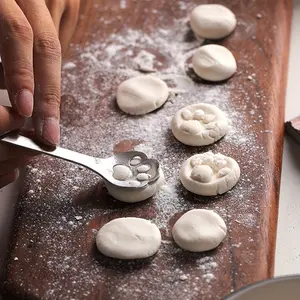 Stainless Steel Cat Paw Cookie Cutter, Perfect for Coffee Sugar Ice Cream, Ideal Birthday Christmas Gift, Clay Mould Cake Mold