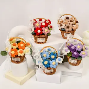 Handmade Crochet Yarn Bouquet Basket, Decorative Artificial Flowers, Desktop Decoration Ornaments, Perfect Gift for Mom, Friends, Anniversary, Mother's Day, Valentine's Day, Birthday