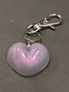 Resin Heart Keychains Colorful Heart-Shaped Keychains with Durable Metal Clasp for Everyday Use Kids School Valentines Gift Lightweight Resin Material