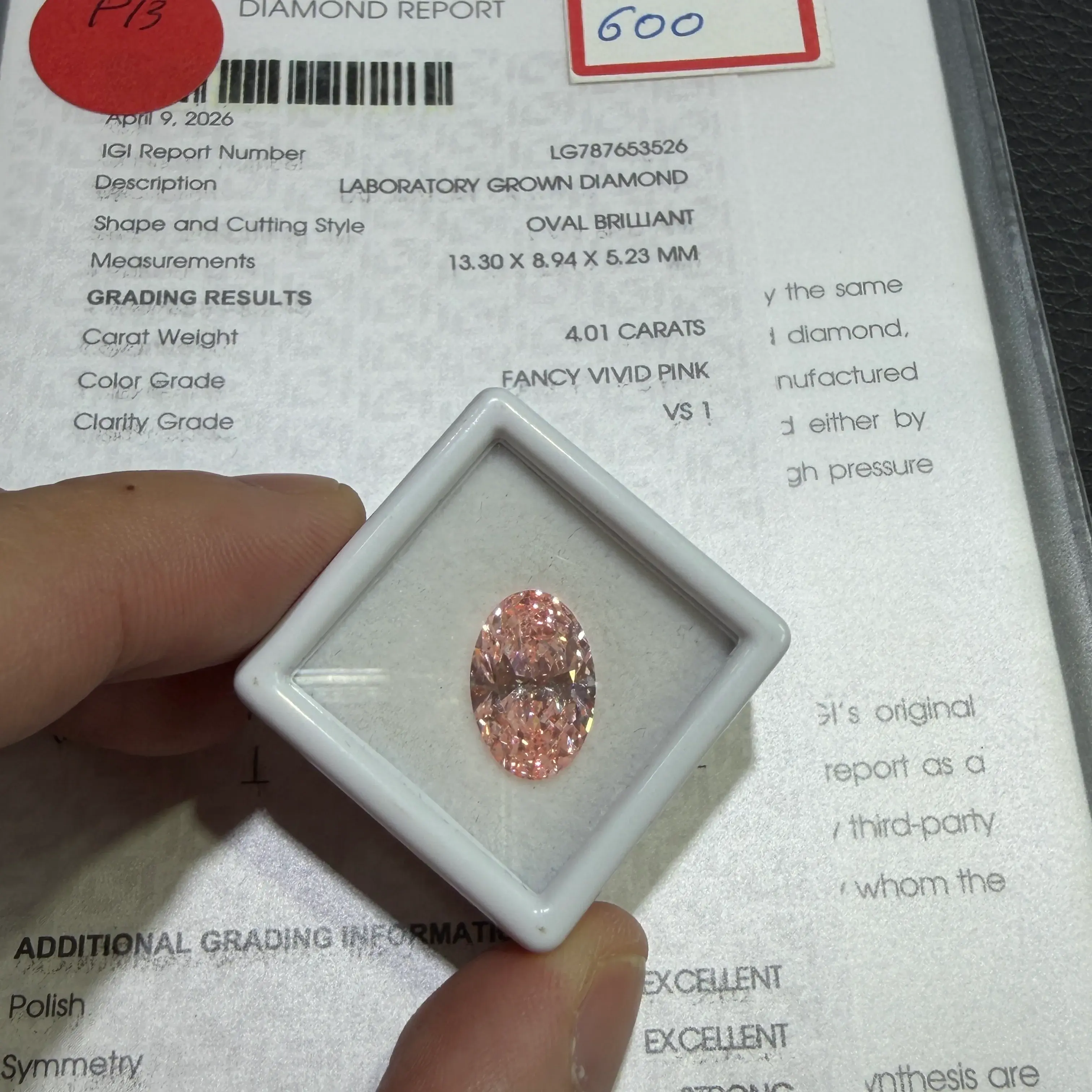 4.01ct Oval Brilliant Lab Grown Diamond (Fancy Vivid Pink, VS1, IGI Certified)