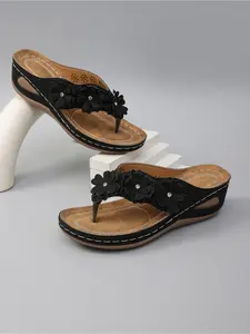 Bohemian Flip Flops for Women, Summer Floral Wedge Sandals, Non-slip Soft Sole Platform Thong Slippers for Outdoor Wear