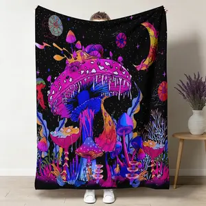 1-Piece Psychedelic Print Space Mushroom Jellyfish Flannel Blanket, Wrinkle Resistant, Soft Warm Cozy Lightweight, Multi-Size Option (50x60in Available), Suitable for Sofa Bed Decoration, Gift