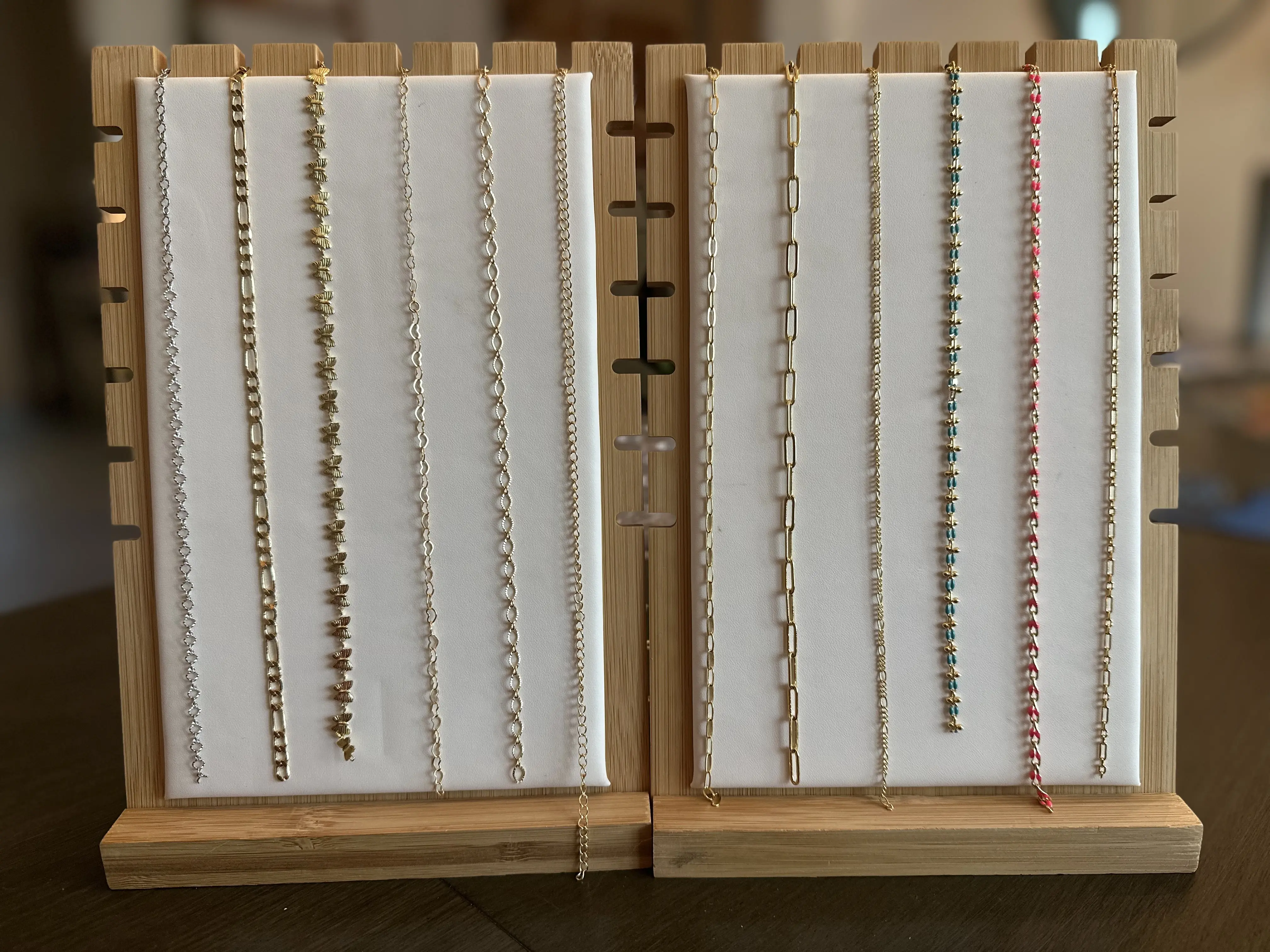 CUSTOM NECKLACE: DESIGN YOUR OWN
