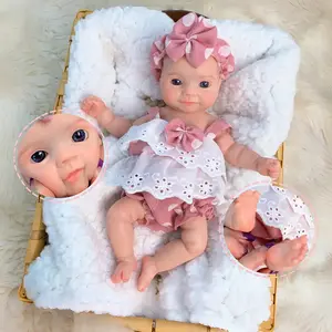 10 Inch Sweet Cute Full Body Solid Silicone Reborn Girl Doll With Painted Bald 3D Painted Skin Handmade Waterproof Soft Touch Feelings Newborn Girl Doll Toys For Children‘s GiftGift