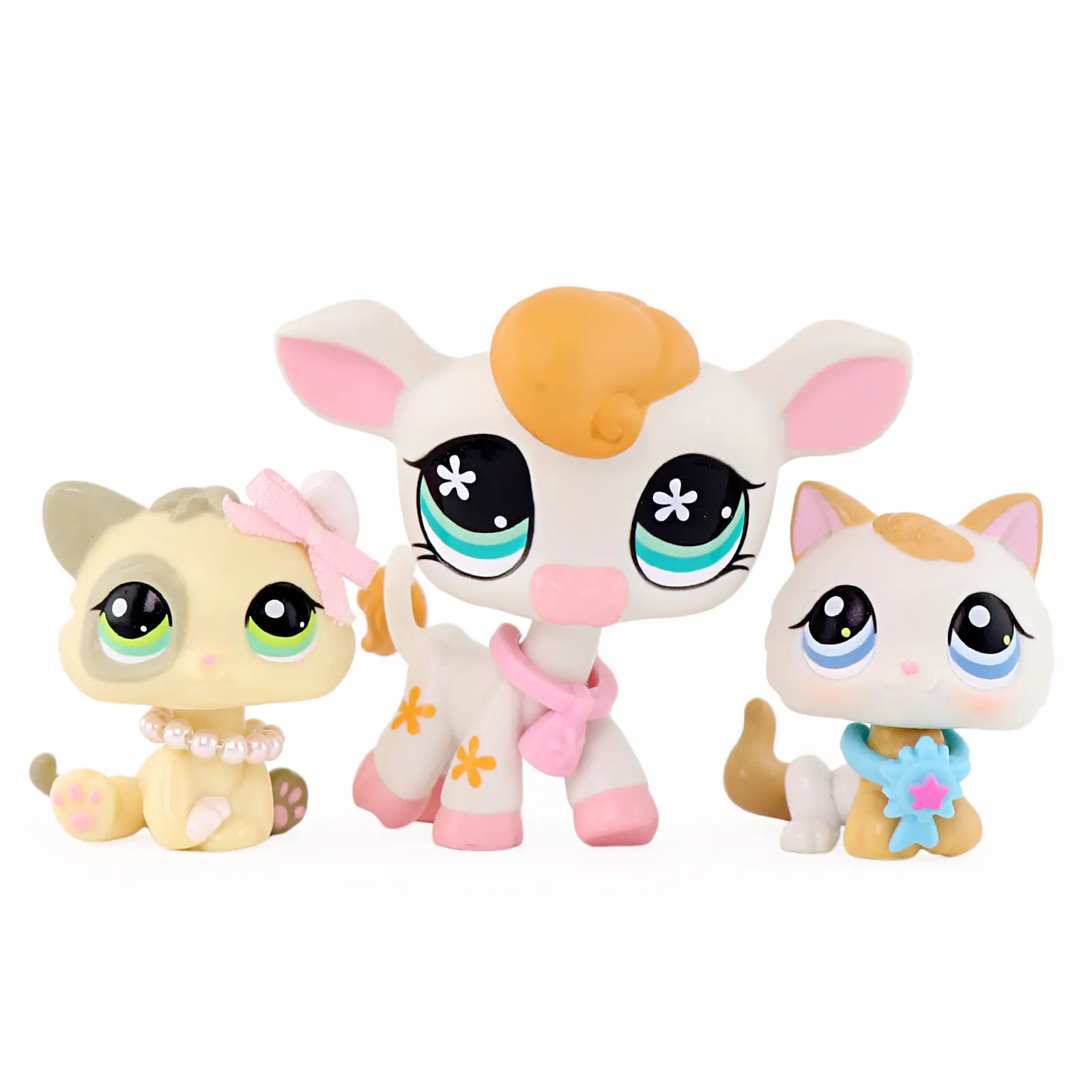 3 Pcs Mini Cat & Cow Animal Figurines Set, Cute Pet Toy Figures with Bow, Pearl Necklace & Star‑Shaped Collar Accessories, Collectible Small Pet Toys, Pretend Play Dress‑up Gift for Kids Boys Girls