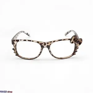Cute Y2K-Style Leopard Print Glasses with Bow Accents — A Trendy Decorative Accessory, fashionable, and "cartoon-nerd" inspired frames, this stylish piece is designed exclusively for women—an absolute must-have for both selfies and street-style