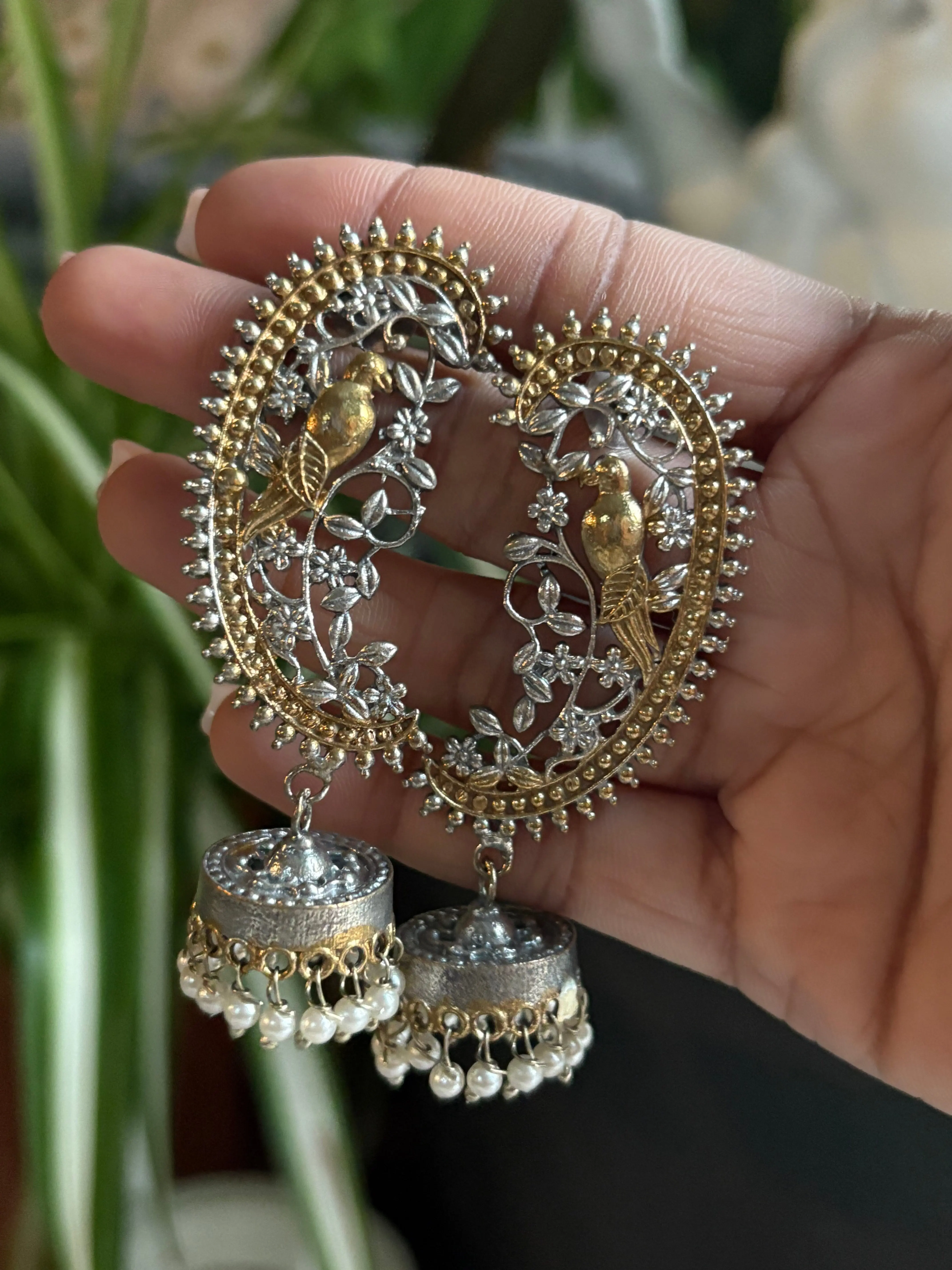 “Teerth” Jhumka