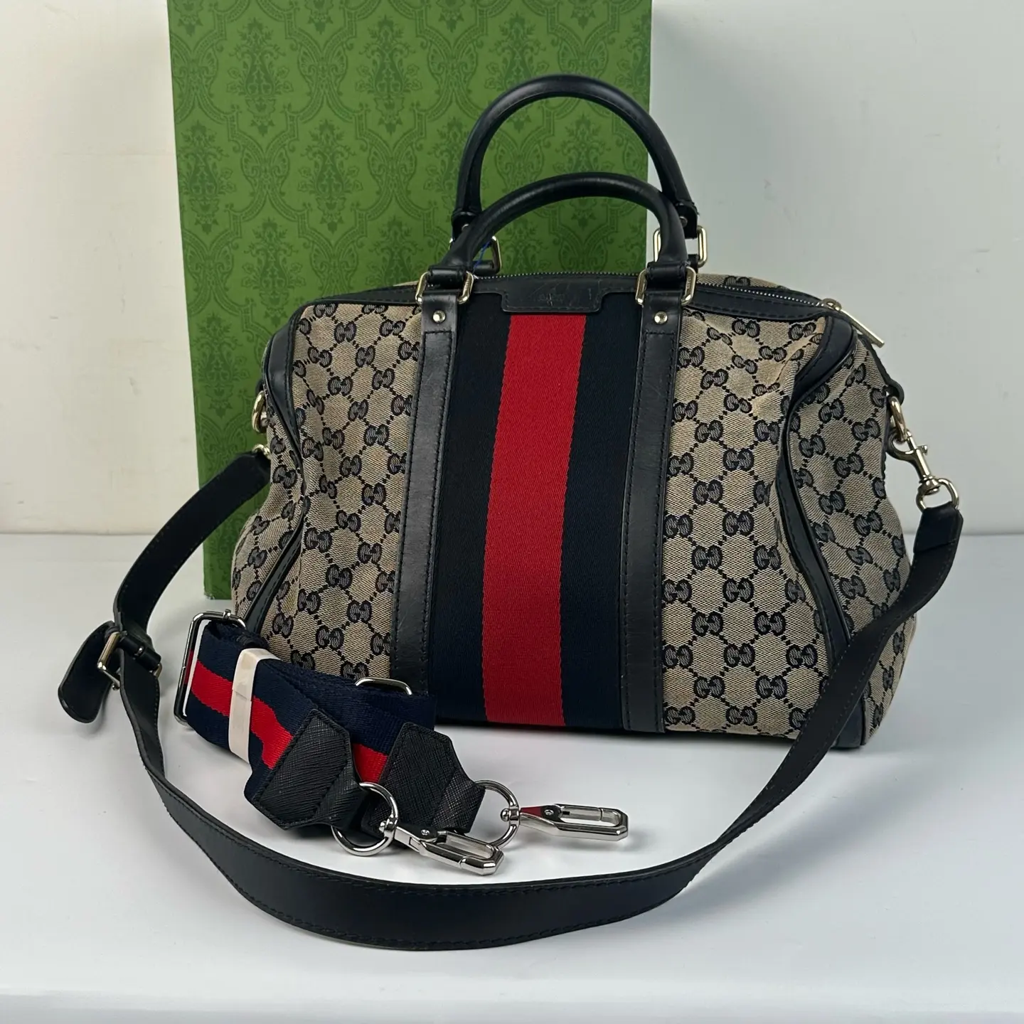 Pre-owned GUCCI Ophidia Medium GG Canvas Boston Bag