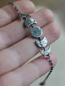 Vintage Silvery Color Bracelet, Moon Phases Bracelet, Celestial Jewelry, Crescent Moon Design, Unique Fashion Accessory, Stackable Bracelets