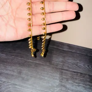 Gold Look Anklet with Elegant Leaf Design for Women's Footwear Accessory