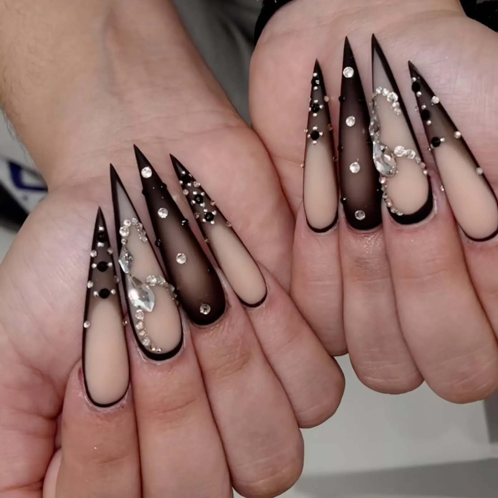 Long Almond Shape Nails Fake Nail Kit, DIY Fake Nails 24pcs/set Decorative Nails Rhinestone Decor Fake Nail with 1 Count Nail File & 1 Count Sticker Sheet, Reusable Press on Nails for Women & Girls