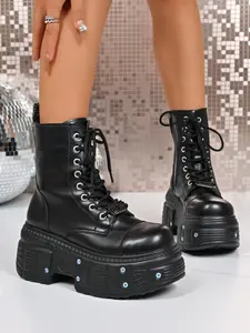 Women's Lace-Up Thick Sole Combat Boots, Punk Motorcycle Boots with Rivets, Unisex Streetwear and Riding Style, All Seasons