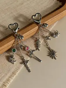 Sweet Gothic Bag Charms Set, 2pcs Multifunctional Pendant Designs, Ideal Accessory for Bags & Accessories, Purse Charm