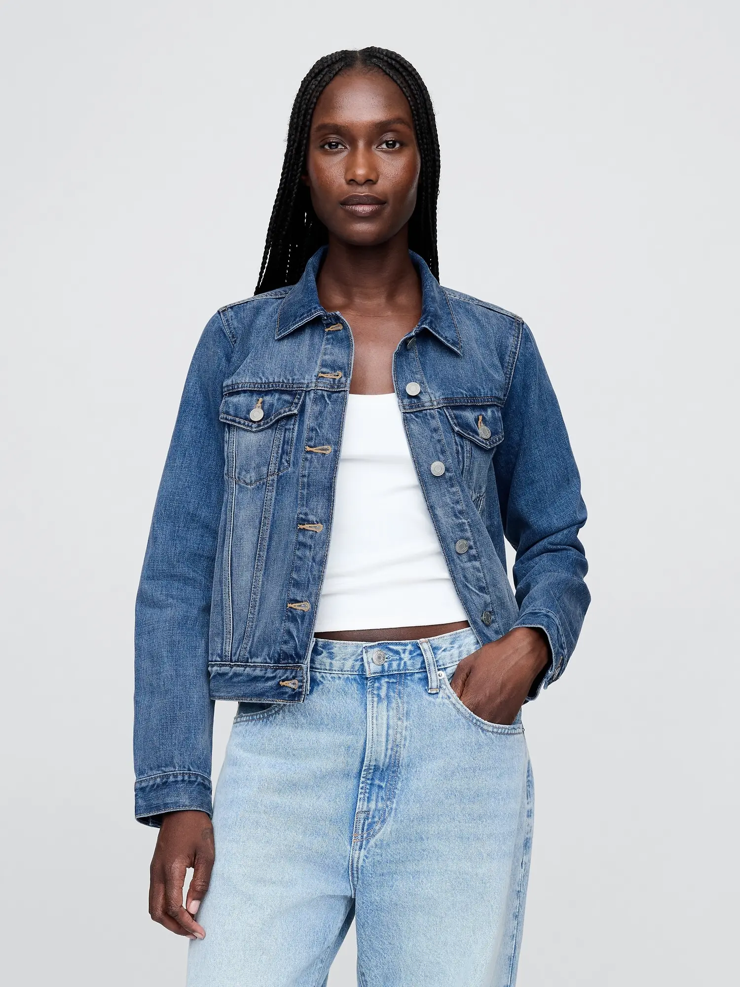 Gap Women's Icon Denim Jacket Gap Women's Icon Denim Jacket