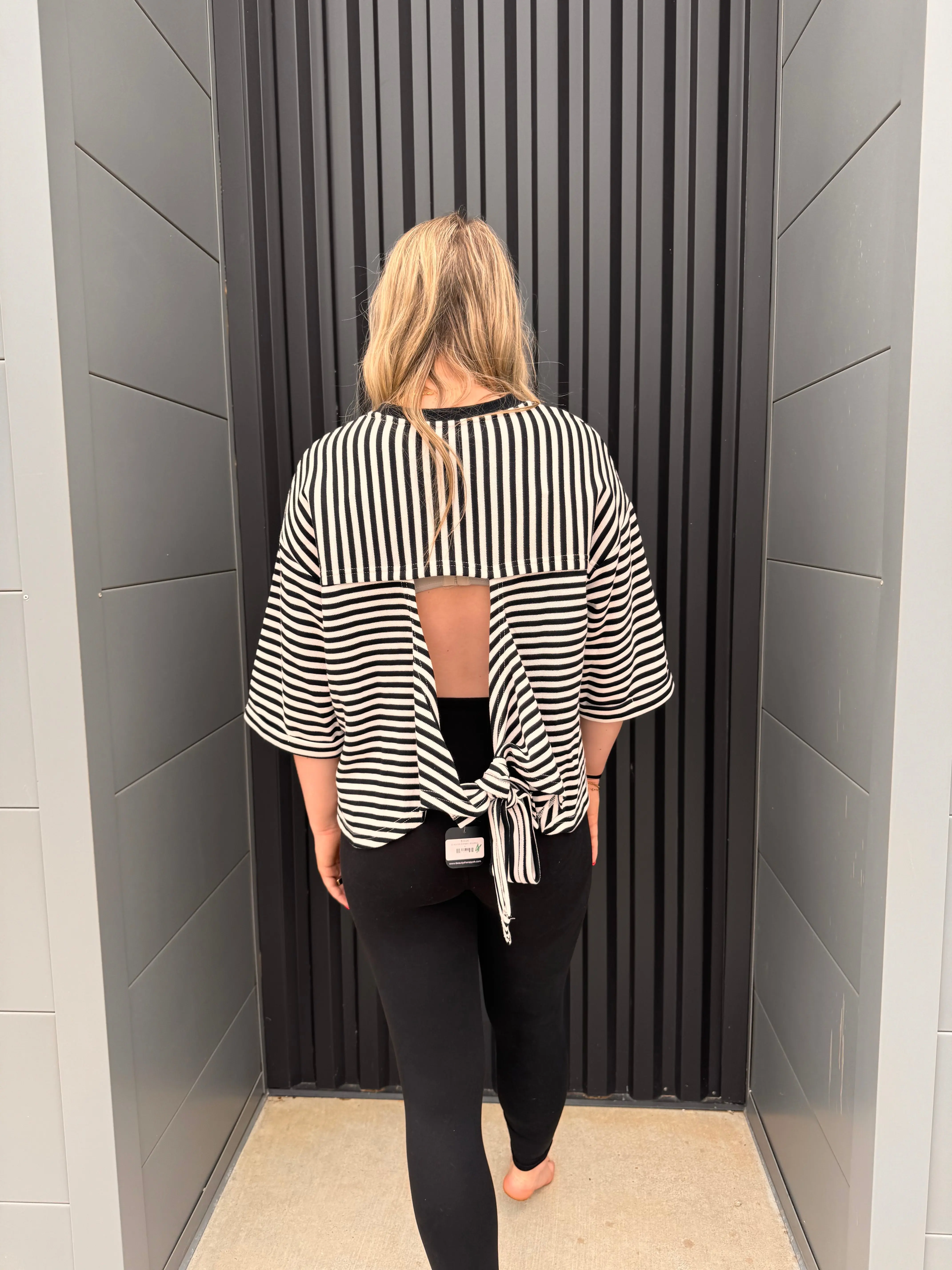 Back Bow Cutout Black Back Bow Cutout Black