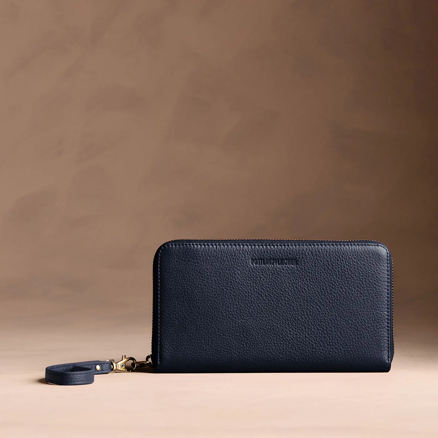 Portland Leather Women's Empire Zip Wallet - 6 Card Slots for Quick Reach, Handcrafted Leather Feel, Sleek Profile, Refined Look, Ideal for Everyday Carry Portland Leather Women's Empire Zip Wallet - 6 Card Slots for Quick Reach, Handcrafted Leather Feel, Sleek Profile, Refined Look, Ideal for Everyday Carry