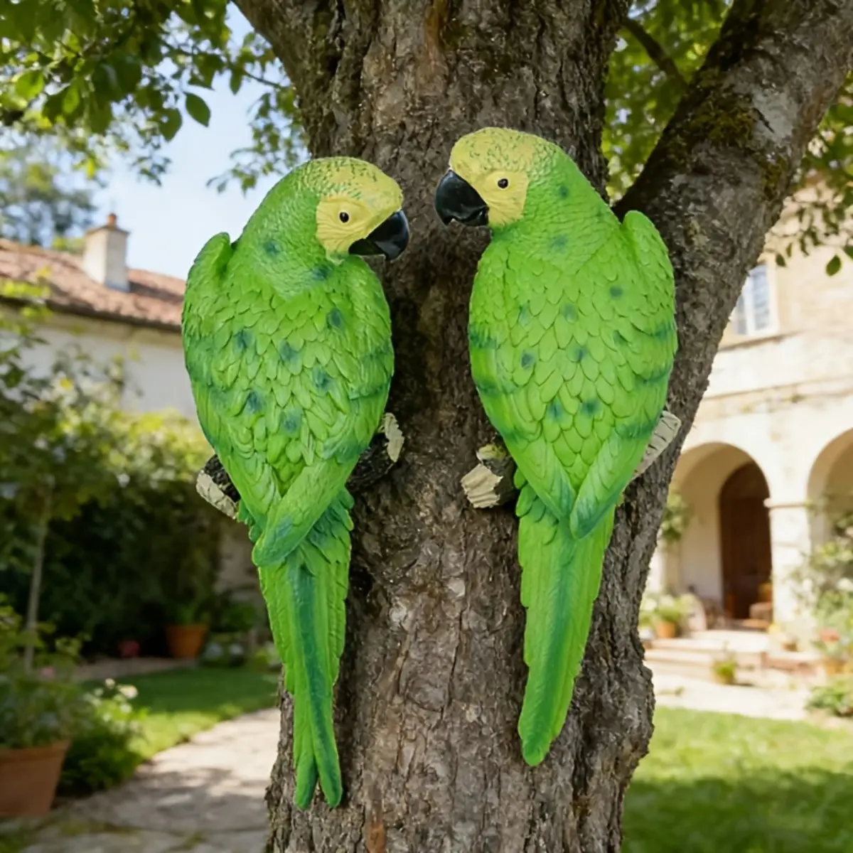 2PCS Realistic Macaw Parrot Decorations, Colorful Resin Bird Wall Sculptures Weatherproof Statue with Waterproof Weather Resistant Design Garden Accessories for Patio Garden Balcony Tree and Indoor Wall Decor