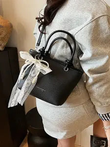 Vintage Commuter Hong Kong Style Bucket Bag, Handheld Shoulder Dual-Use Small Unique Design Women's Bag, Fashionable and Versatile